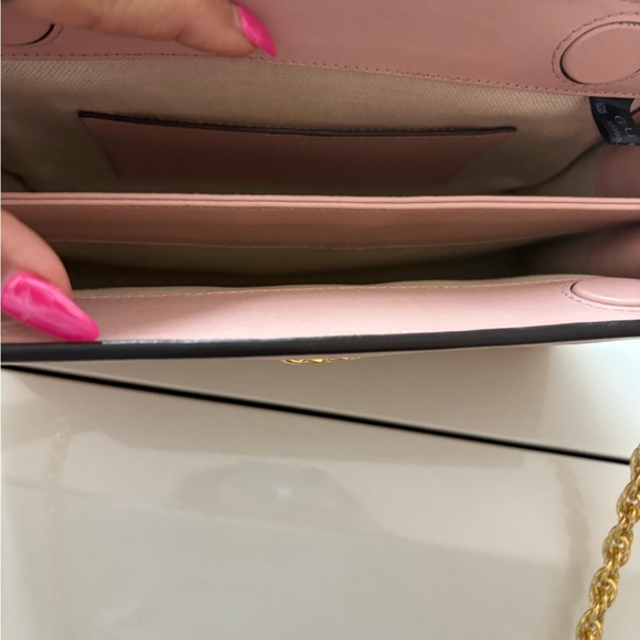Gucci Blush Pink Shoulder Bag with Gold Chain - Picture 7 of 9